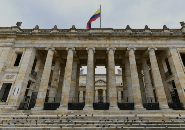 Guía completa de los Programas Congreso 2025: Detrás de Cámara, Luces Cámara Región y Brad y Pacha por Colombia